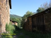 Barxa do Lor pueblo en ruinas